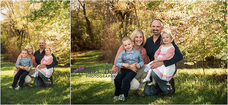 Sun Prairie family photographer, Sun Prairie baby photographer, Sun Prairie child photographer, Sun Prairie portrait photographer, extended family, outdoor family pictures, twins, family of 4
