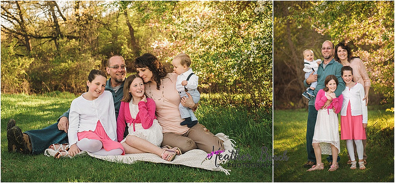 Sun Prairie family photographer, Sun Prairie baby photographer, Sun Prairie child photographer, Sun Prairie portrait photographer, extended family, outdoor family pictures, family of 5, baby, kids