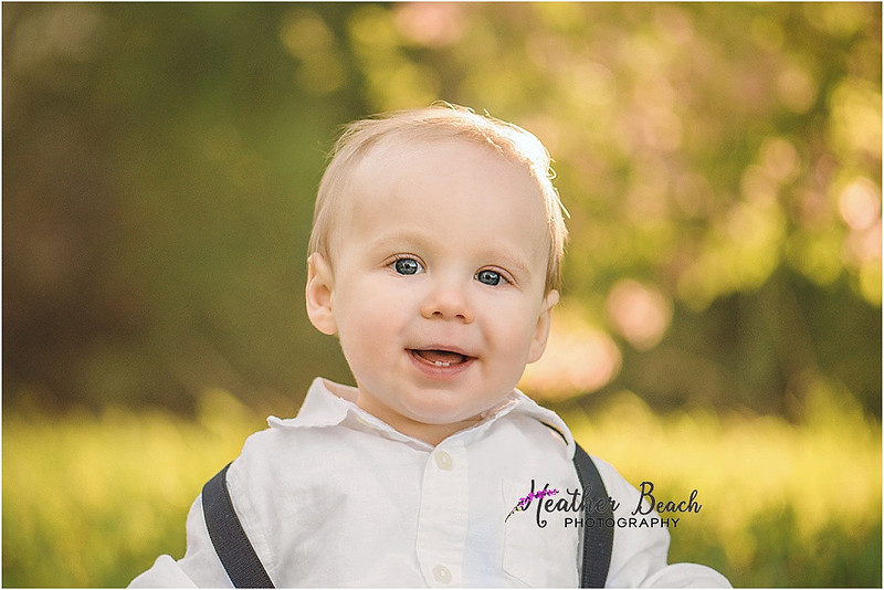 Sun Prairie family photographer, Sun Prairie baby photographer, Sun Prairie child photographer, Sun Prairie portrait photographer, extended family, outdoor family pictures, kids, baby