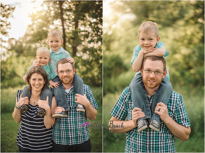 Family of 4, Sun Prairie family photographer, Sun Prairie portrait photographer, Sun Prairie child photographer, siblings, boardwalk, golden light photo session