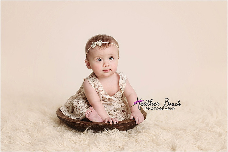 6 month, studio, Sun Prairie baby photographer, Sun Prairie portrait photographer, Madison baby photographer, fur, happy baby