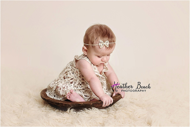 6 month, studio, Sun Prairie baby photographer, Sun Prairie portrait photographer, Madison baby photographer, fur, happy baby