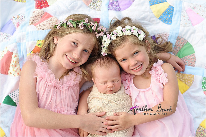 Sun Prairie newborn photographer, Sun Prairie baby photographer, outdoor newborn photography, Sun Prairie family photographer, siblings with newborn, siblings