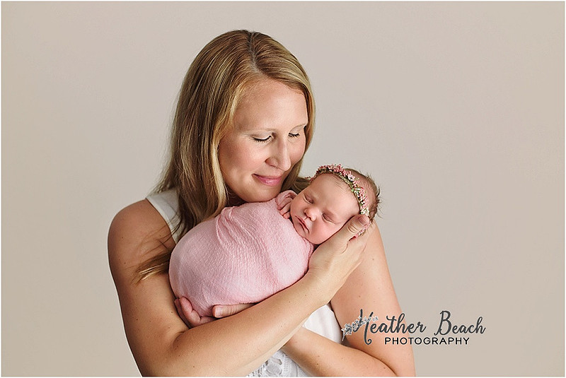 Baby girl, three girls, sisters, newborn with family, Sun Prairie newborn photographer, newborn photography, Sun Prairie portrait photographer, Madison newborn photographer, baby in pink