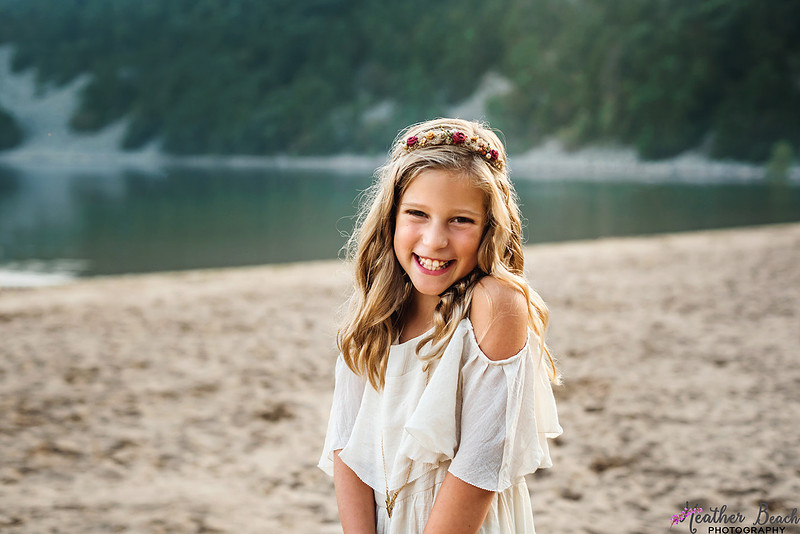 siblings, girls, portrait photography, Sun Prairie children photographer