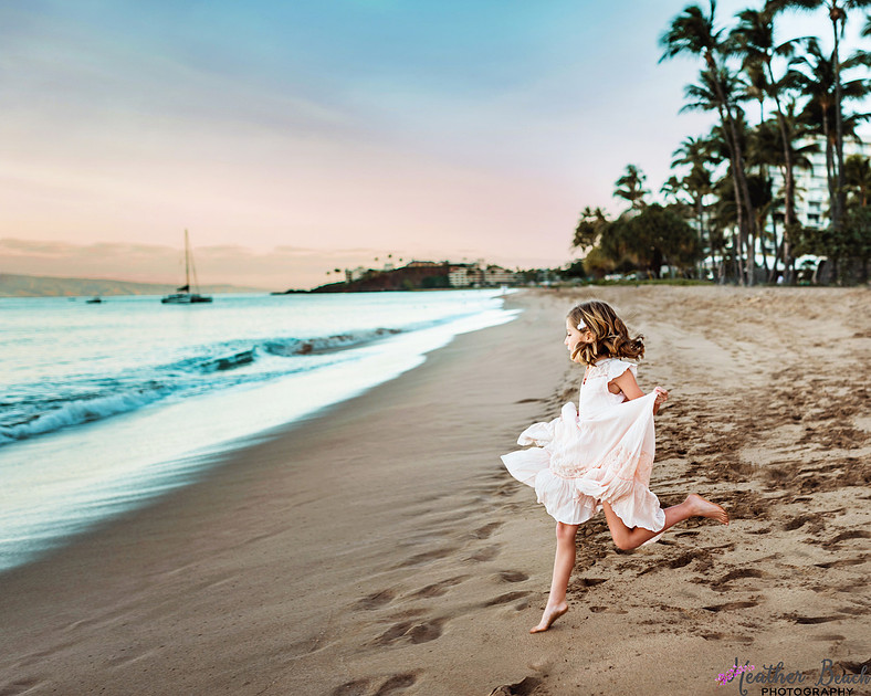 Sun Prairie family photographer, Sun Prairie child photographer, portrait photographer, sisters, siblings, girls, beach, sun