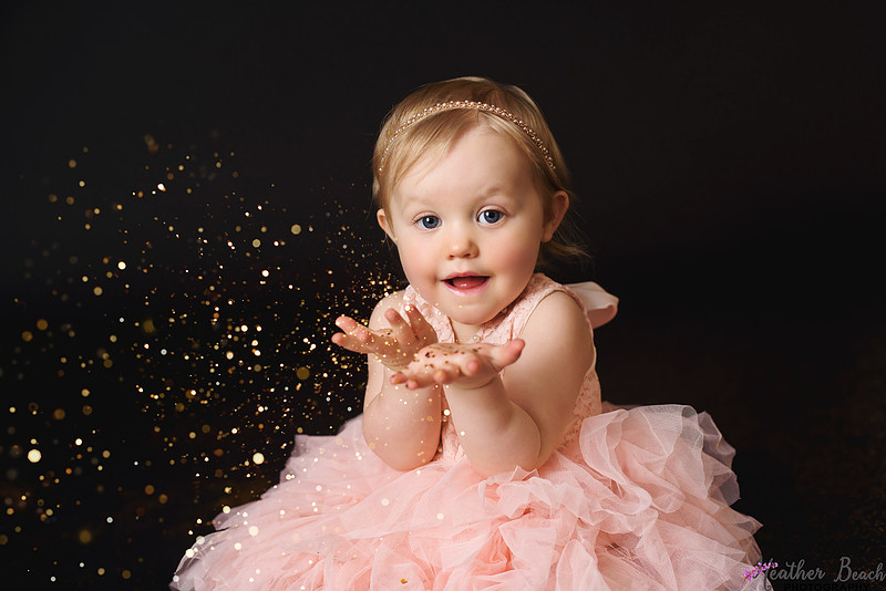 Glitters, kids, children, studio photography, Sun Prairie photographer, Sun Prairie child photographer, Sun Prairie portrait photographer, Sun Prairie photography studio, Madison child photographer, siblings, girls, boys, fun kid pictures.
